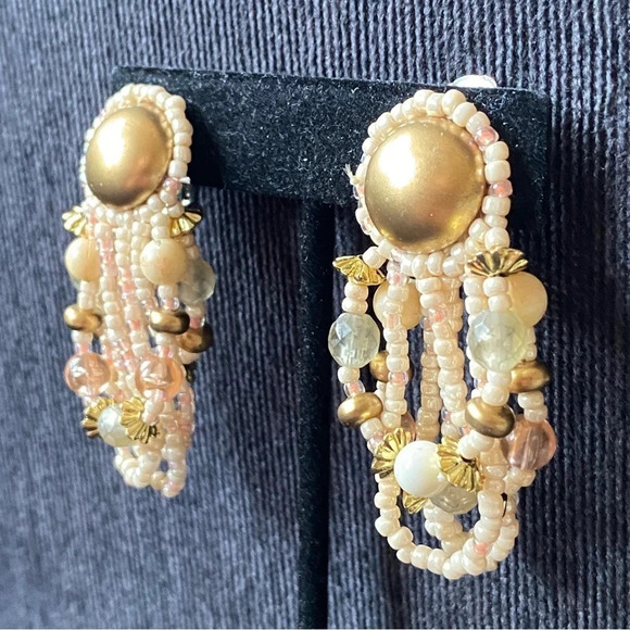 Vintage 80s 90s Beaded Clip On Earrings - Picture 7 of 9